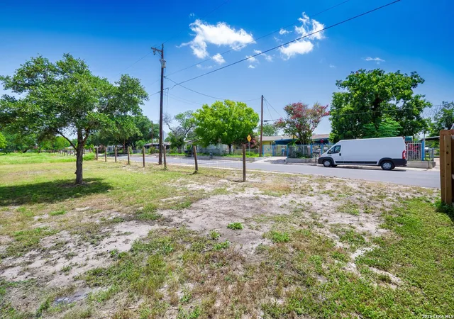 Photo 3 of Land for sale at 1523 Logwood Ave, San Antonio, TX 78221 | MLS# 1996629 | Listing updated on 2026-08-03