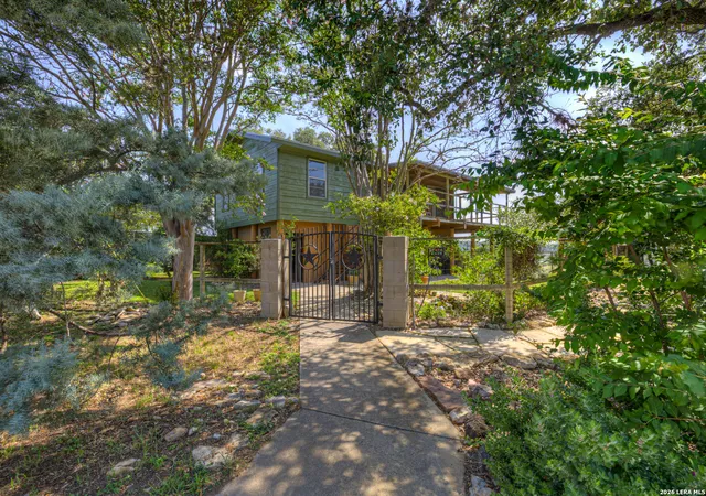 4th image of 785 Park Shores, Canyon Lake, TX 78133 | MLS# 1996642