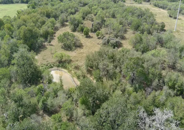 2nd image of 39 Ac Dowdy, Seguin, TX 78155 | MLS# 1996648
