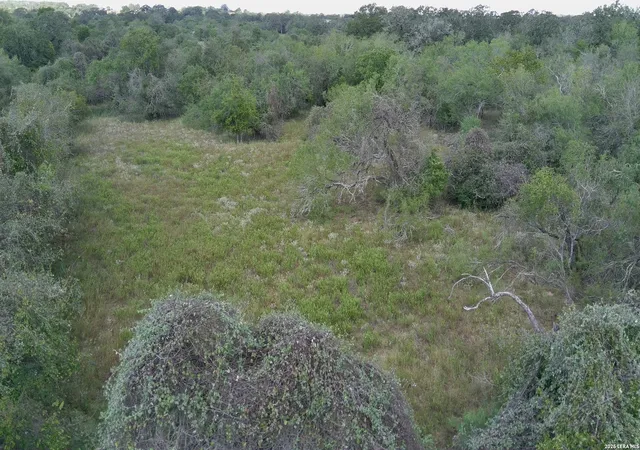 4th image of 39 Ac Dowdy, Seguin, TX 78155 | MLS# 1996648