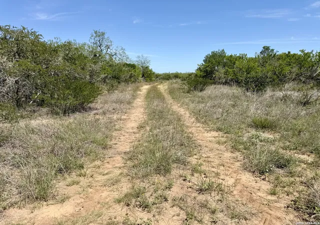 Homes for sale in George West, TX | 100 County Road 147, George West, TX 78022 | MLS# 1996676