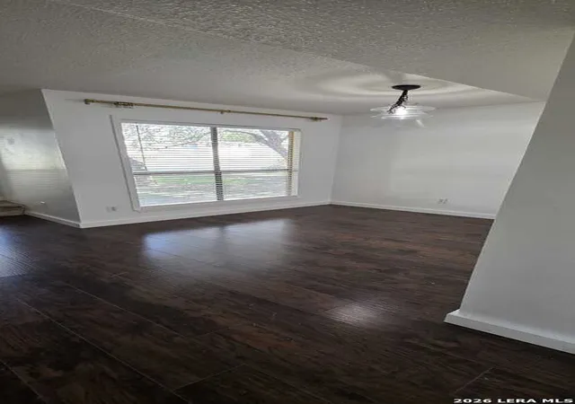 2nd image of 3843 Barrington St #138J, San Antonio, TX 78217 | MLS# 1996694