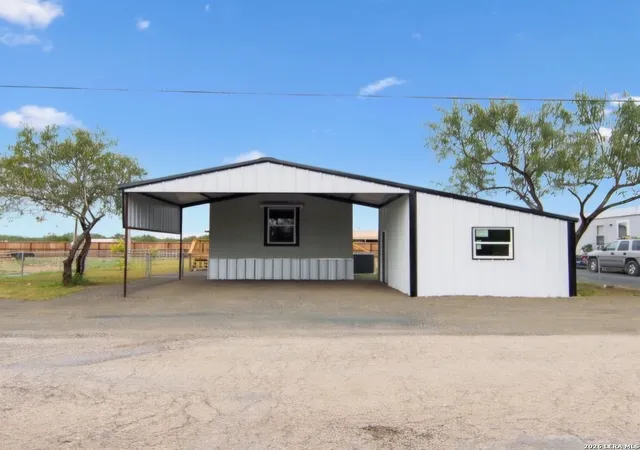 1st image of 1824 Uvalde Estates Dr, Uvalde, TX 78801 | MLS# 1996720