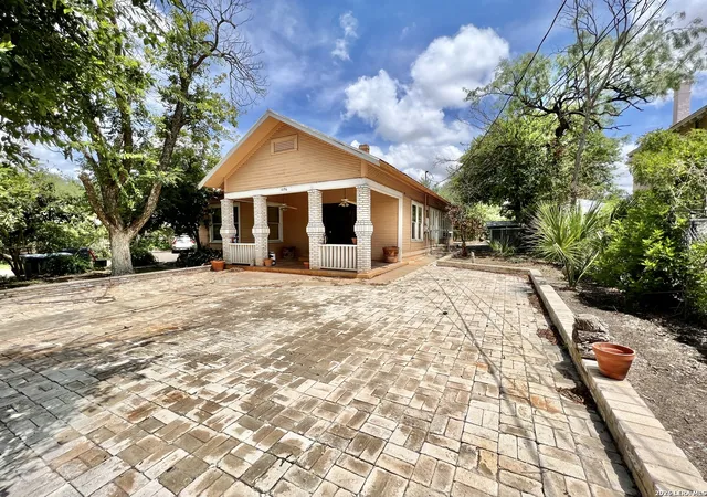 1st image of 1096 Avenue A, Eagle Pass, TX 78852 | MLS# 1996739