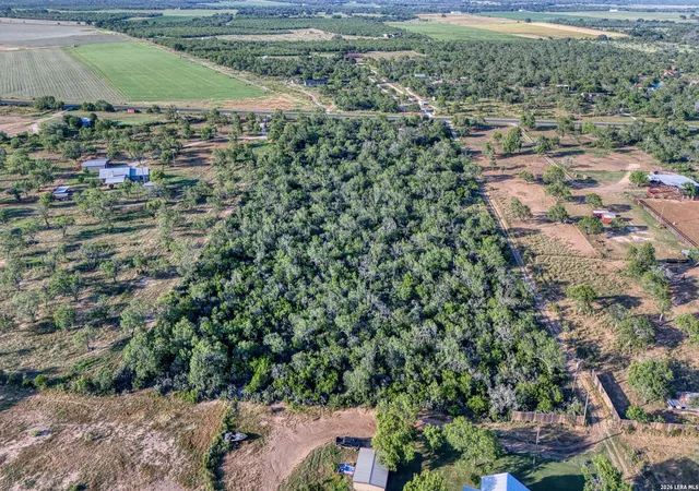 1st image of 1181 State Hwy 173, Bigfoot, TX 78005 | MLS# 1996754