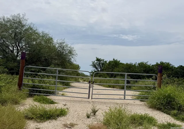 3rd image of 2018 Strawberry City Rd, Poteet, TX 78065 | MLS# 1996796