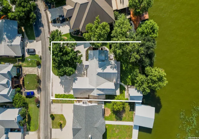 3rd image of 134 Spyglass Rd, Mc Queeney, TX 78123 | MLS# 1996875