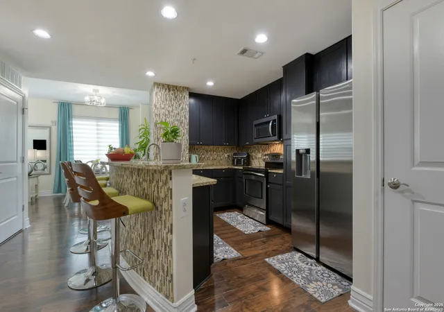 Homes for sale in San Antonio, TX | 215 N Center St #206, San Antonio, TX 78202 | MLS# 1996885