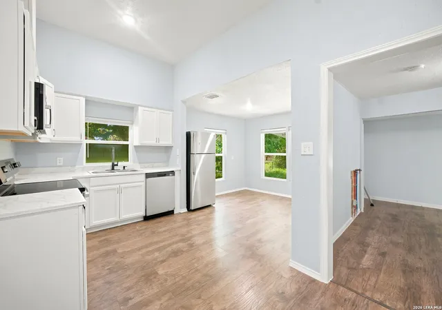 5th image of 112 Avenue B, Converse, TX 78109 | MLS# 1996936