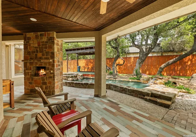 Photo 2 of Sale Pending at 10 Falls Vw, Boerne, TX 78015 | MLS# 1996945 | Listing updated on 2026-08-25