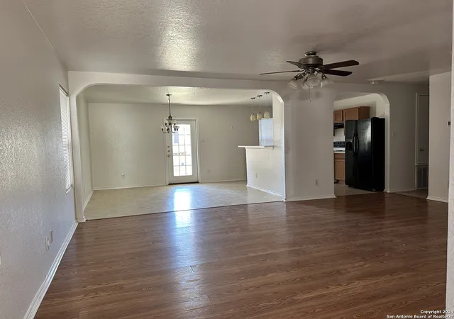3rd image of 417 Hinge Fls, Cibolo, TX 78108 | MLS# 1997029