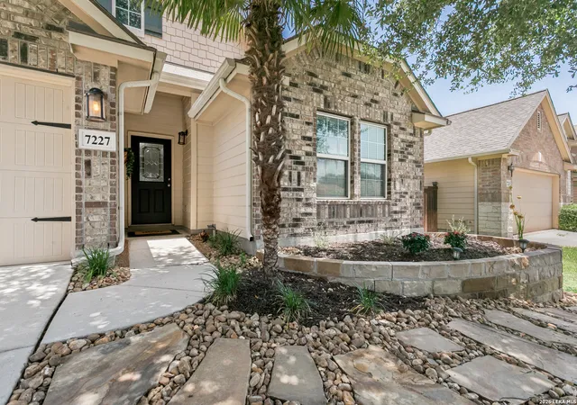 Photo 3 of Single family home for sale at 7227 Horizon Oaks, San Antonio, TX 78244 | MLS# 1997066 | Listing updated on 2026-08-15