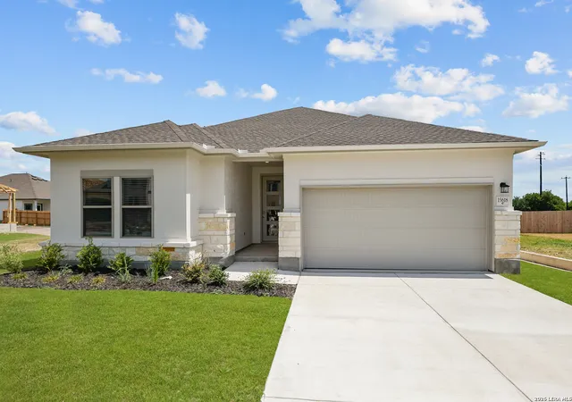 Photo 3 of Sale Pending at 15618 Doublecreek Dr, San Antonio, TX 78253 | MLS# 1997071 | Listing updated on 2026-08-21