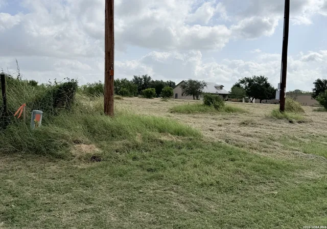3rd image of 585 County Road 768, Devine, TX 78016 | MLS# 1997074