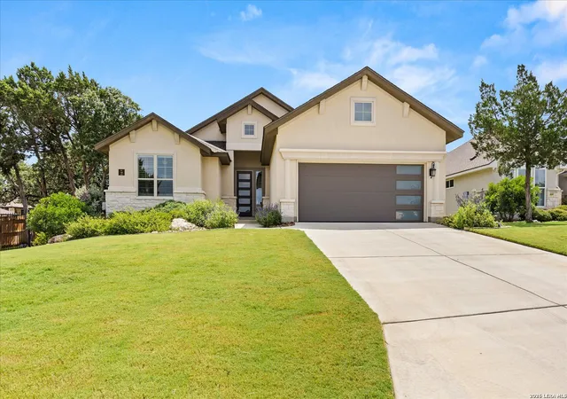 Photo 1 of Single family home for sale at 2 Canario Ln, Boerne, TX 78006 | MLS# 1997098 | Listing updated on 2026-09-14