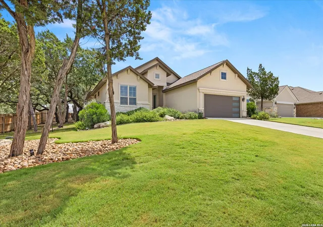 Photo 2 of Single family home for sale at 2 Canario Ln, Boerne, TX 78006 | MLS# 1997098 | Listing updated on 2026-09-14
