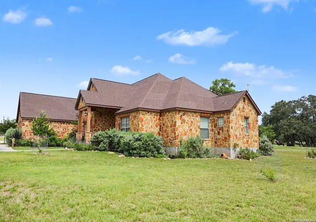 Photo 3 of Single family home for sale at 103 Rio Grande Dr, Blanco, TX 78606 | MLS# 1997103 | Listing updated on 2026-07-20