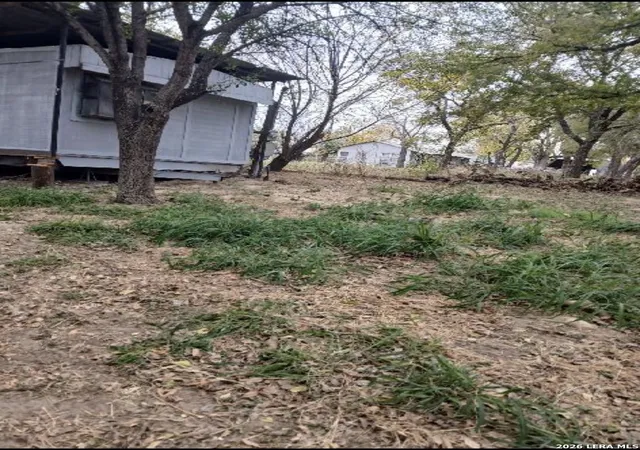 2nd image of 655 Avenue G, Poteet, TX 78065 | MLS# 1997113