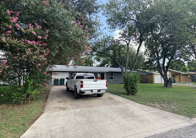Homes for sale in Universal City, TX | 317 E Wright Blvd, Universal City, TX 78148 | MLS# 1997128
