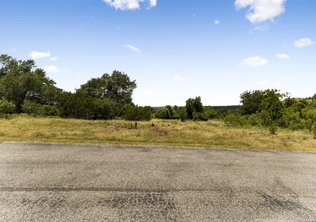 Photo 2 of Sale Pending at 1086 Provence Pl, New Braunfels, TX 78132 | MLS# 1997138 | Listing updated on 2026-08-04