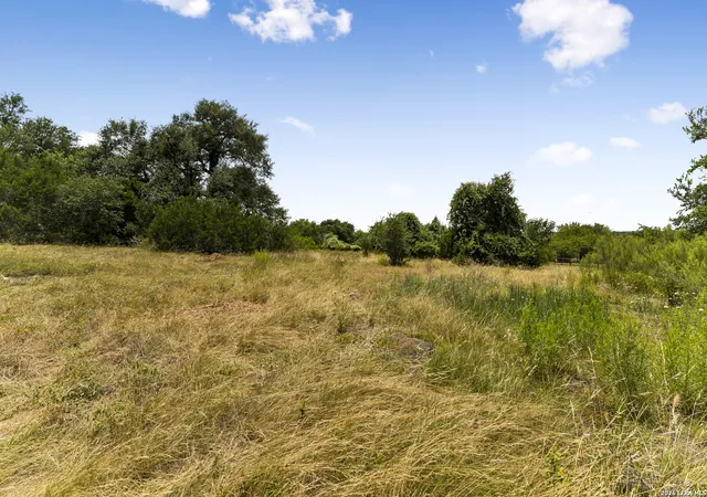 Photo 4 of Sale Pending at 1086 Provence Pl, New Braunfels, TX 78132 | MLS# 1997138 | Listing updated on 2026-08-04