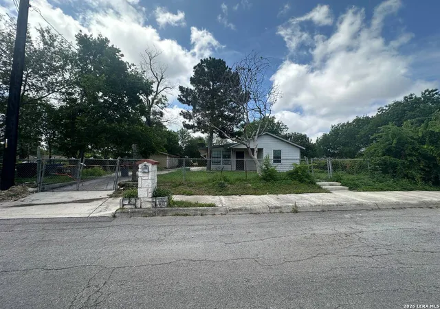 Photo 2 of Sale Pending at 1408 W Gerald Ave, San Antonio, TX 78211 | MLS# 1997148 | Listing updated on 2026-08-24