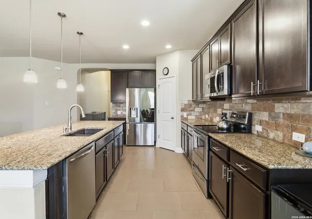 3rd image of 256 Albarella, Cibolo, TX 78108 | MLS# 1997172
