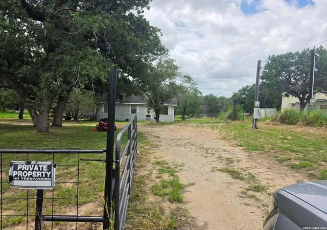 1st image of 216 Creeks End, Floresville, TX 78114 | MLS# 1997196