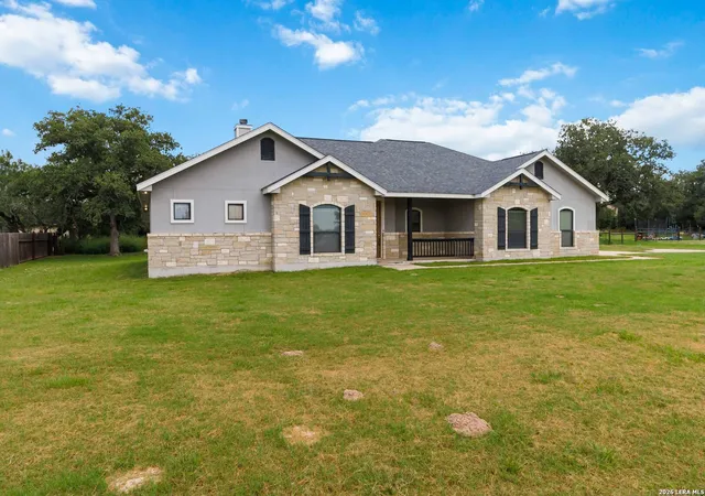 Photo 3 of Single family home for sale at 137 Sendera Crossing, La Vernia, TX 78121 | MLS# 1997210 | Listing updated on 2026-10-09