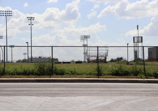31st image of 207 W Franciscan, San Antonio, TX 78204 | MLS# 1997222