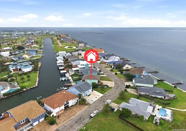 Photo 4 of Single family home for sale at 304 Bayview Dr, Citybythesea, TX 78336 | MLS# 1997228 | Listing updated on 2026-08-09