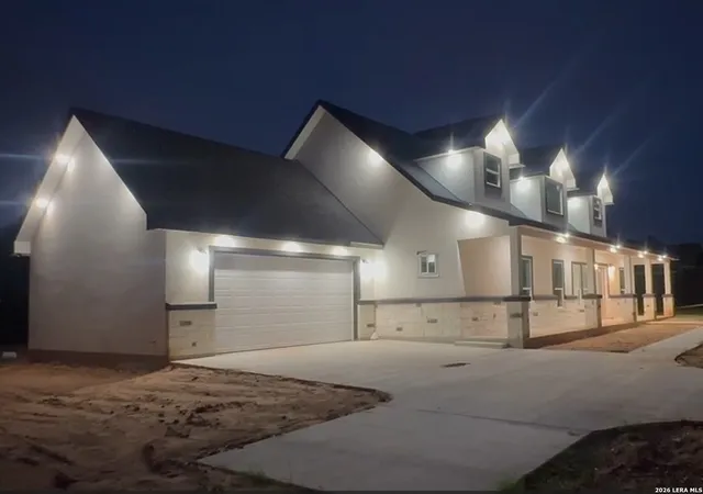 Homes for sale in Lytle, TX | 117 W Short Meadow Dr, Lytle, TX 78052 | MLS# 1997241