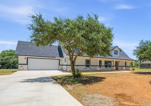 Homes for sale in Lytle, TX | 117 W Short Meadow Dr, Lytle, TX 78052 | MLS# 1997241