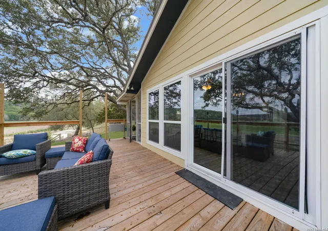 4th image of 178 N Lakeshore Dr, Bandera, TX 78003 | MLS# 1997249