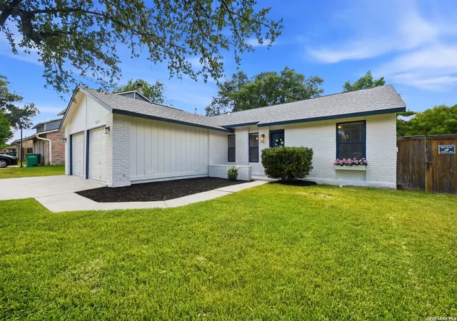 Photo 2 of Sale Pending at 13923 Woodbreeze St, San Antonio, TX 78217 | MLS# 1997269 | Listing updated on 2026-07-30