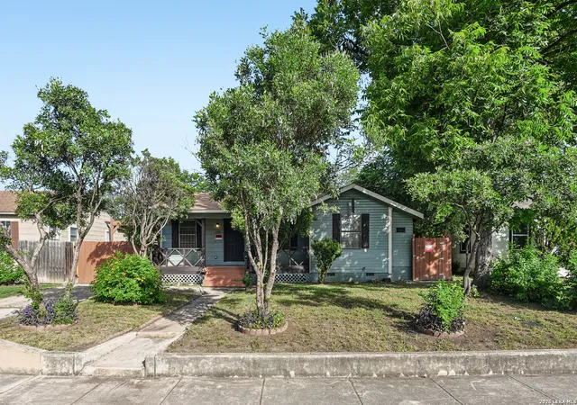 2nd image of 106 Rollins Ave, San Antonio, TX 78228 | MLS# 1997279