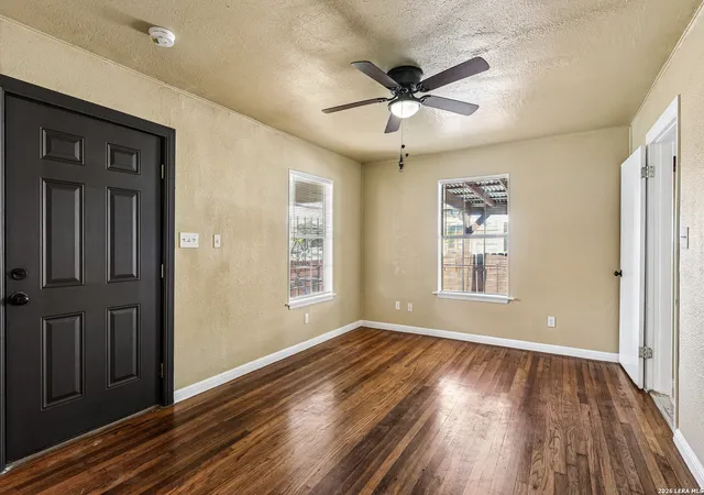 Photo 2 of Single family home for sale at 106 Rollins Ave, San Antonio, TX 78228 | MLS# 1997279 | Listing updated on 2026-09-19
