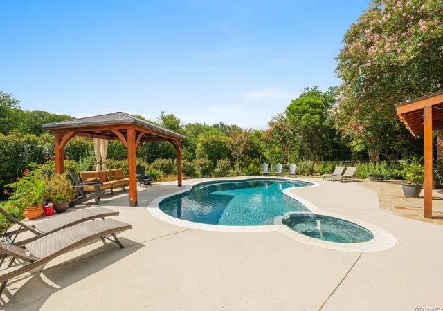 Photo 2 of Sale Pending at 14007 Bluff Park Dr, San Antonio, TX 78216 | MLS# 1997290 | Listing updated on 2026-09-10