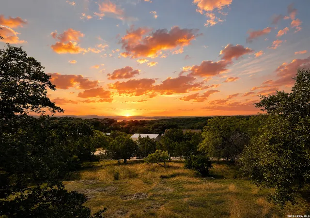 Homes for sale in Lakehills, TX | 988 Summit Rd, Lakehills, TX 78063 | MLS# 1997297