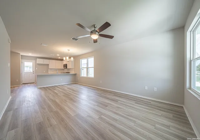 Photo 4 of Single family home for sale at 304 W Martindale St, Seguin, TX 78155 | MLS# 1997307 | Listing updated on 2026-09-19