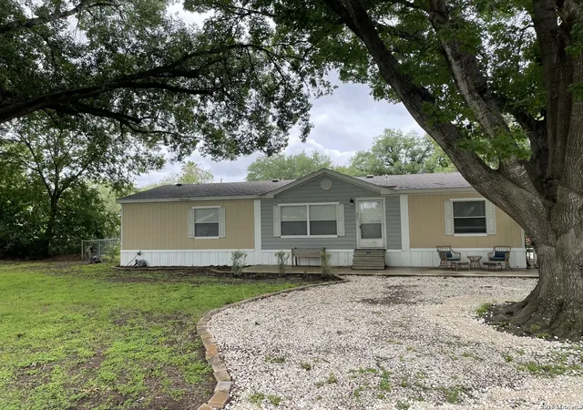 Photo 3 of Sale Pending at 321 Elm Dr, Mc Queeney, TX 78123 | MLS# 1997312 | Listing updated on 2026-09-10