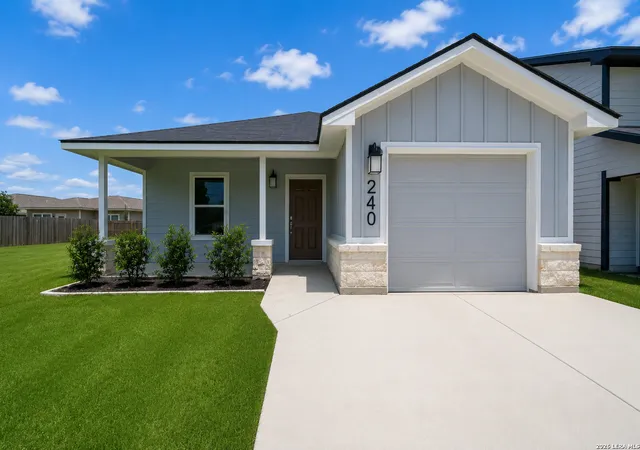 Photo 1 of Sale Pending at 240 W Martindale St, Seguin, TX 78155 | MLS# 1997318 | Listing updated on 2026-09-23