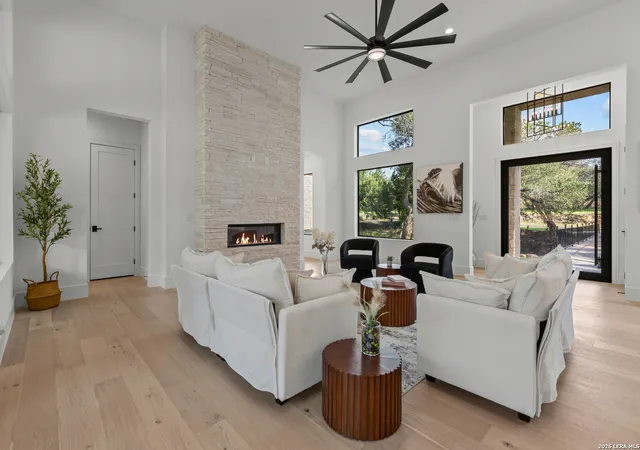 5th image of 128 Balcones Bend, Boerne, TX 78006 | MLS# 1997322