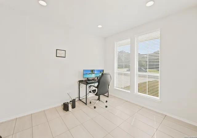 5th image of 2602 Banditos Rdg, San Antonio, TX 78245 | MLS# 1997323
