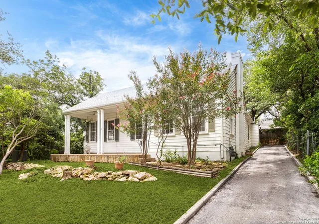 Homes for sale in San Antonio, TX | 527 Kings Ct, San Antonio, TX 78212 | MLS# 1997326
