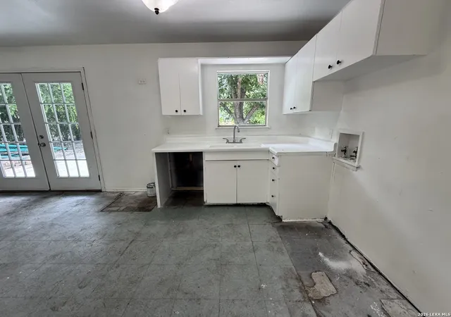 3rd image of 6927 Biscayne, San Antonio, TX 78227 | MLS# 1997342