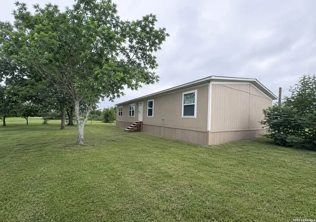 Homes for sale in Beeville, TX | 367 Private Benito Dr, Beeville, TX 78102 | MLS# 1997350