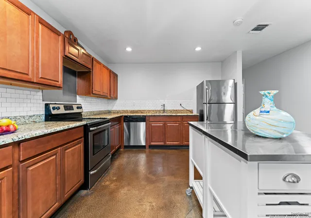 Photo 3 of Single family home for sale at 451 N San Joaquin Ave, San Antonio, TX 78228 | MLS# 1997353 | Listing updated on 2026-07-18