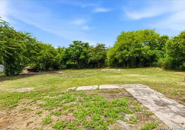 4th image of 1203 S Comal, San Antonio, TX 78207 | MLS# 1997355