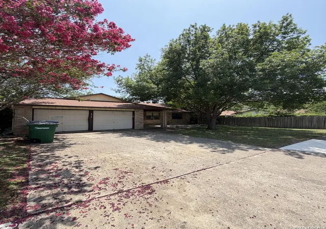 Homes for sale in San Antonio, TX | 4810 Bohill, San Antonio, TX 78217 | MLS# 1997358